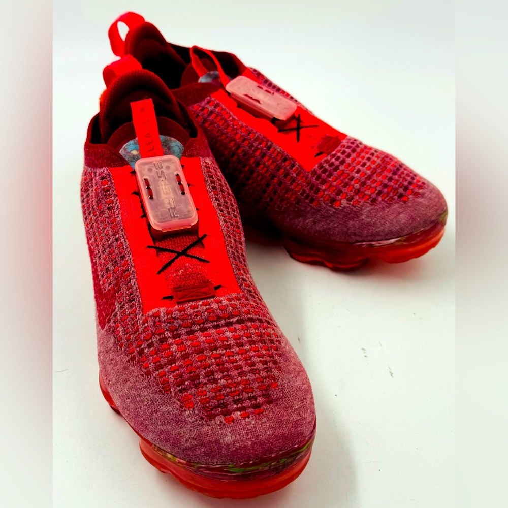 Size 7.5-Nike Air VaporMax 2020 Flyknit Team Red
